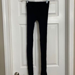 Forever 21 one size black ribbed leggings {1168}